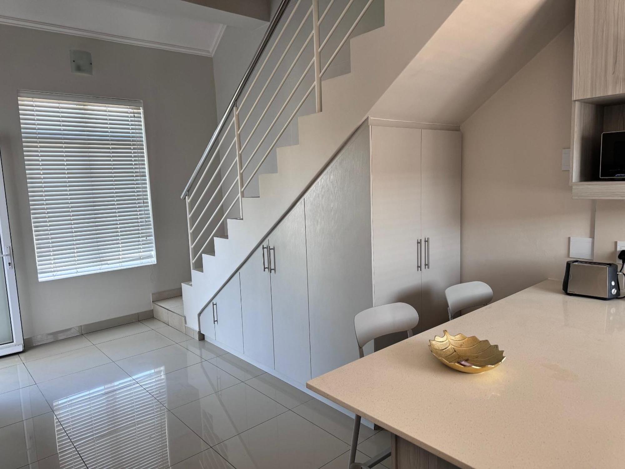 Beautifully Furnished Loft In Durbanville * Cape Town
